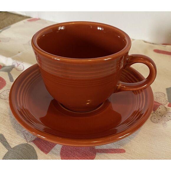 Fiestaware Retired Paprika Classic Teacup & Saucer - Picture 2 of 6